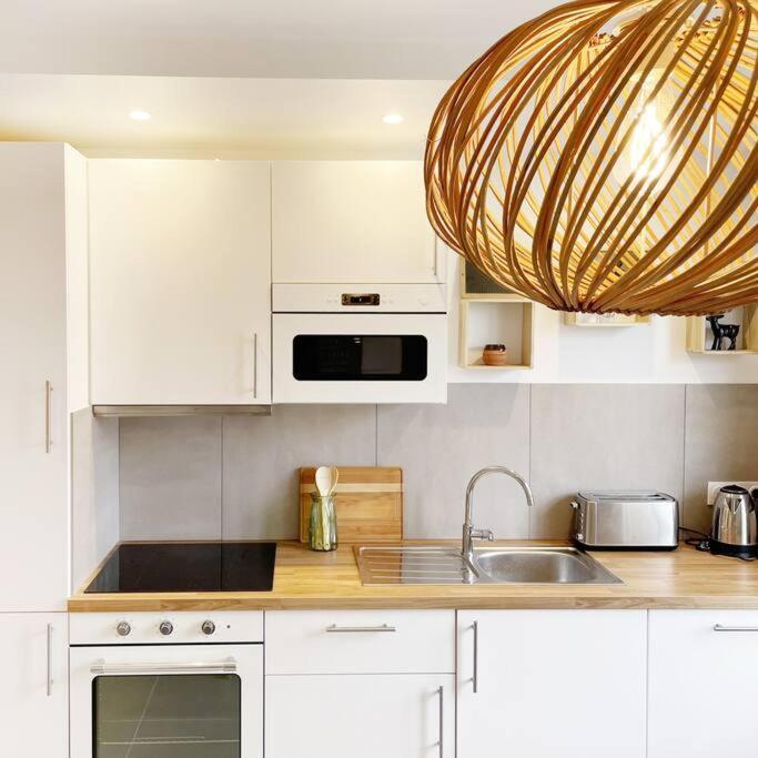 Paddock Prestige By La Boite En Plus Chantilly Exteriör bild